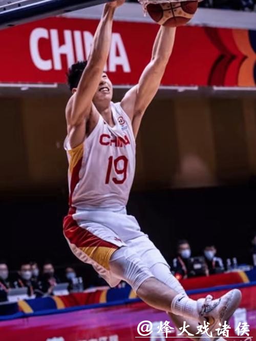 中国男篮祝贺崔永熙：希君生羽翼 一化北溟鱼